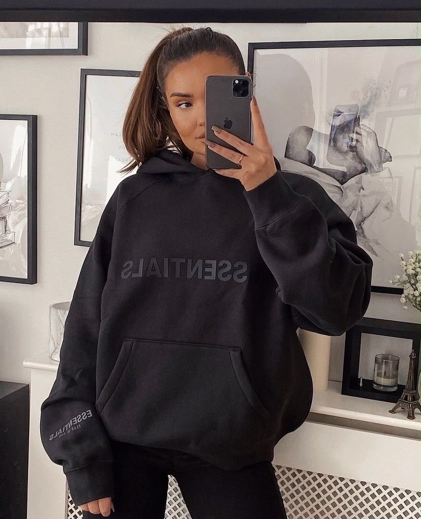Essential hoodie